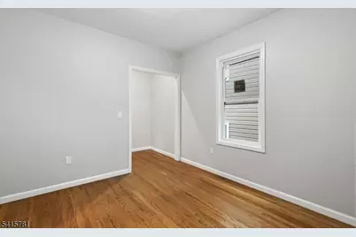 543 N Grove St, East Orange, NJ 07017 - Photo 10