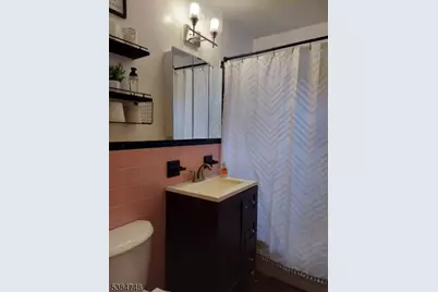 276 E Stearns St, Rahway, NJ 07065 - Photo 4