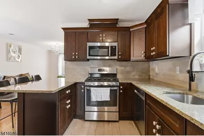 944 Flora St, Elizabeth, NJ 07201 - Photo 16