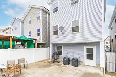 944 Flora St, Elizabeth, NJ 07201 - Photo 32