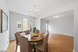 27 Chandler Ct, Monroe Township, NJ 08831 - Photo 8