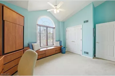 27 Chandler Ct, Monroe Township, NJ 08831 - Photo 32