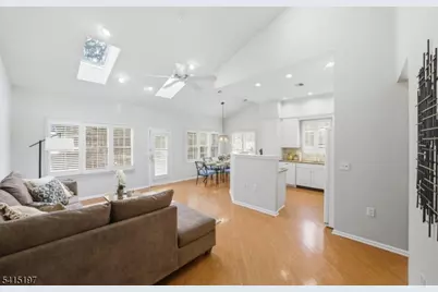 27 Chandler Ct, Monroe Township, NJ 08831 - Photo 18