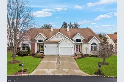 27 Chandler Ct, Monroe Township, NJ 08831 - Photo 2