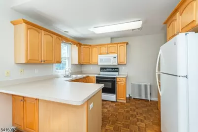 212 N Beverwyck Rd, Parsippany, NJ 07034 - Photo 12