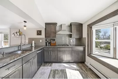 42 Woodside Dr, West Milford Twp., NJ 07480 - Photo 8