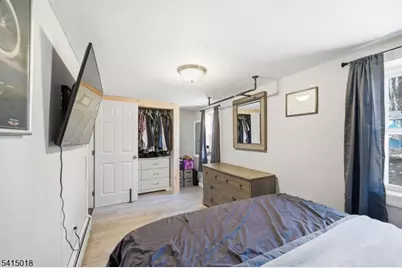 42 Woodside Dr, West Milford Twp., NJ 07480 - Photo 22