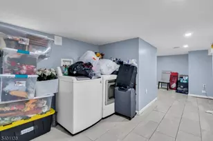 320 Pine St, Roselle, NJ 07203 - Photo 24