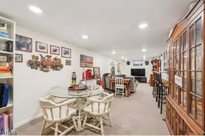 2 White Oak Ln, Wayne, NJ 07470 - Photo 22