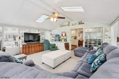 2 White Oak Ln, Wayne, NJ 07470 - Photo 14