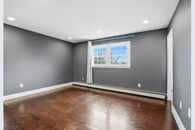 31 Blue Ridge Ave, Green Brook Township, NJ 08812 - Photo 10