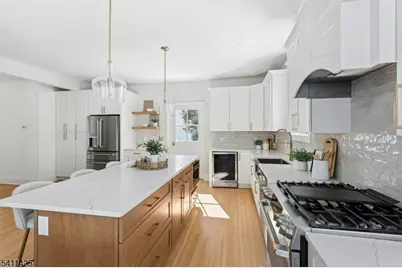 201 Maple Pl, Cranford Township, NJ 07016 - Photo 12