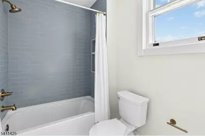 201 Maple Pl, Cranford Township, NJ 07016 - Photo 32