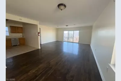 549 Hawthorne Ave Apt #3, Newark, NJ 07112 - Photo 4