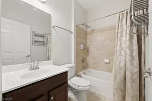 27 Pate Dr, Middletown Twp., NJ 07748 - Photo 16