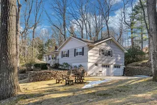 6 Mountainside Dr, Morris Township, NJ 07960 - Photo 32