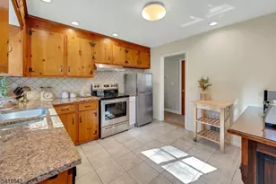 6 Mountainside Dr, Morris Township, NJ 07960 - Photo 12