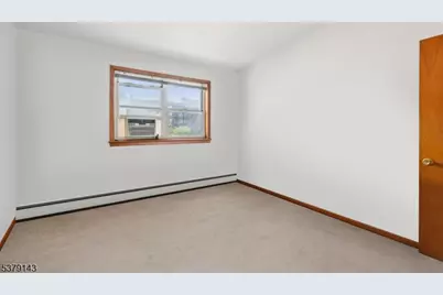 14 Hazard Pl #3C, Elizabeth, NJ 07208 - Photo 12