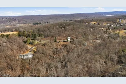 197 E Mill Rd, Washington Township, NJ 07853 - Photo 6