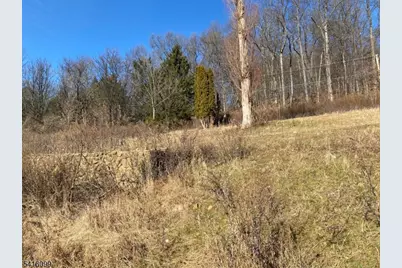 197 E Mill Rd, Washington Township, NJ 07853 - Photo 12