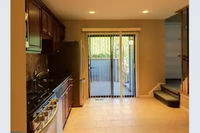 64 Sycamore Ct, Bernards Township, NJ 07920 - Photo 6