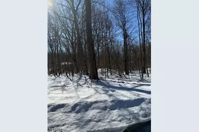 15 Saw Mill Rd, Kinnelon, NJ 07405 - Photo 1