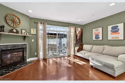 16 Sundance Way, Lopatcong Township, NJ 08865 - Photo 10