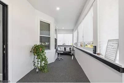 106 W Gibbons St, Linden, NJ 07036 - Photo 4