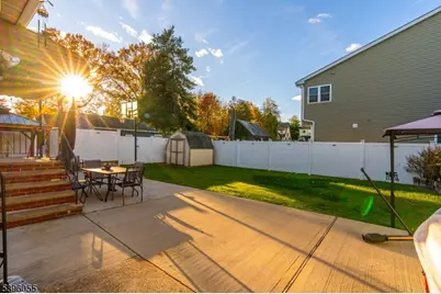 106 W Gibbons St, Linden, NJ 07036 - Photo 28