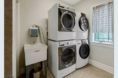 127 Waughaw Rd, Montville Township, NJ 07082 - Photo 28