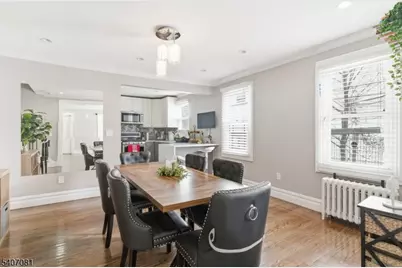 32 Elmwood Ter, Irvington, NJ 07111 - Photo 6