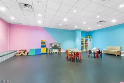 4 Beacon Way 1703, Jersey City, NJ 07304 - Photo 8