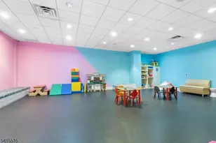 4 Beacon Way 1703, Jersey City, NJ 07304 - Photo 8