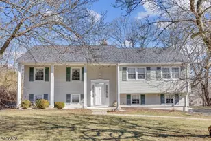 39 Deerfield Rd, Hanover Township, NJ 07981 - Photo 1