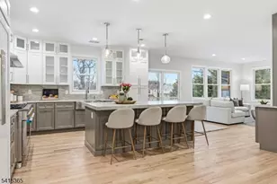 16 Stephen St, Montclair Twp., NJ 07042 - Photo 8