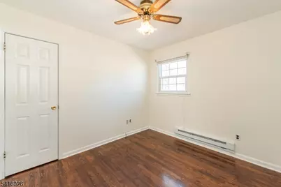 22 Mountain Heights Dr, Byram Township, NJ 07871 - Photo 18