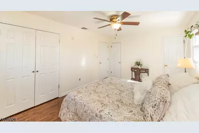 22 Mountain Heights Dr, Byram Township, NJ 07871 - Photo 10