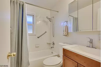 99 Elmhurst Ave, Woodbridge Township, NJ 08830 - Photo 12