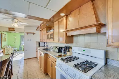 99 Elmhurst Ave, Woodbridge Township, NJ 08830 - Photo 8