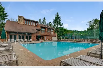 67 Sullivan Dr, West Orange Township, NJ 07052 - Photo 4