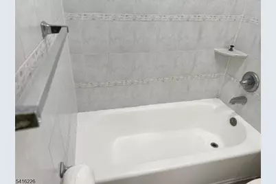 15B Delar Pkwy, Franklin Township, NJ 08823 - Photo 30