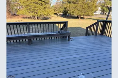 15B Delar Pkwy, Franklin Township, NJ 08823 - Photo 8