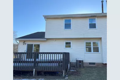 15B Delar Pkwy, Franklin Township, NJ 08823 - Photo 6