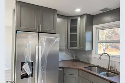 15B Delar Pkwy, Franklin Township, NJ 08823 - Photo 20