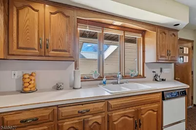 53 Woodmont Rd, Montville Township, NJ 07058 - Photo 6