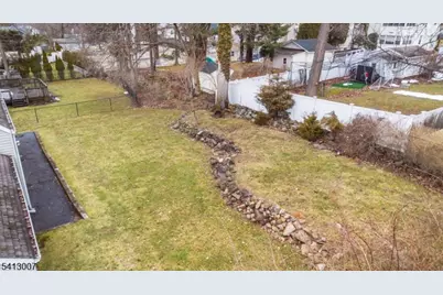 33 Laurel Place, West Caldwell, NJ 07006 - Photo 28