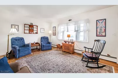 33 Laurel Place, West Caldwell, NJ 07006 - Photo 4