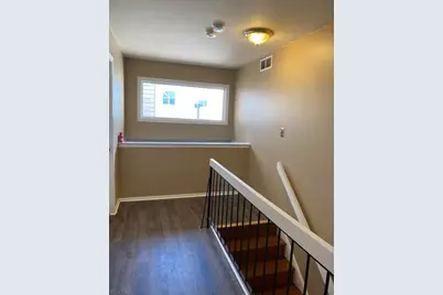 8G Neilson St, New Brunswick, NJ 08901 - Photo 12