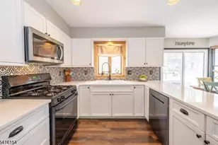 10 Peary Dr, Vernon Twp., NJ 07461 - Photo 4