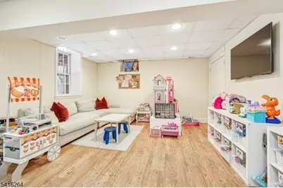 77 Falmouth St, Millburn, NJ 07078 - Photo 40